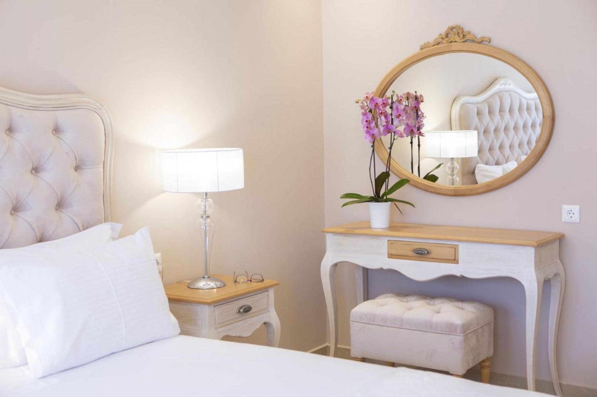 Vk Luxury Suites - Private Parking - Adults Only Нидри Экстерьер фото