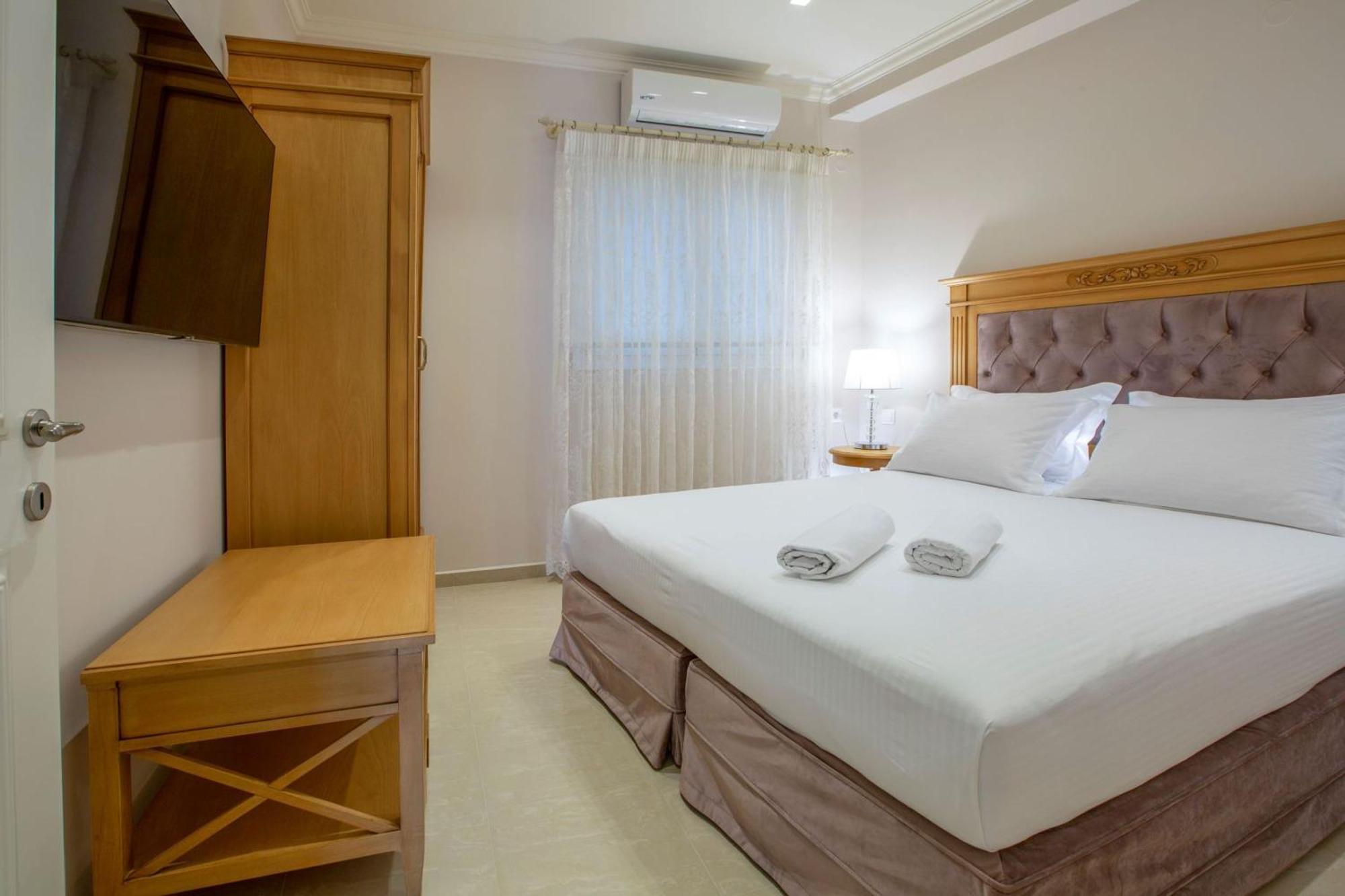 Vk Luxury Suites - Private Parking - Adults Only Нидри Экстерьер фото